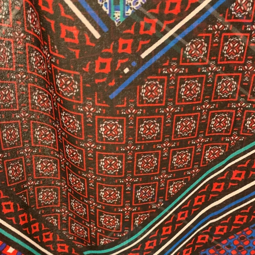 Calvin Klein Multicolor Geometric Scarf